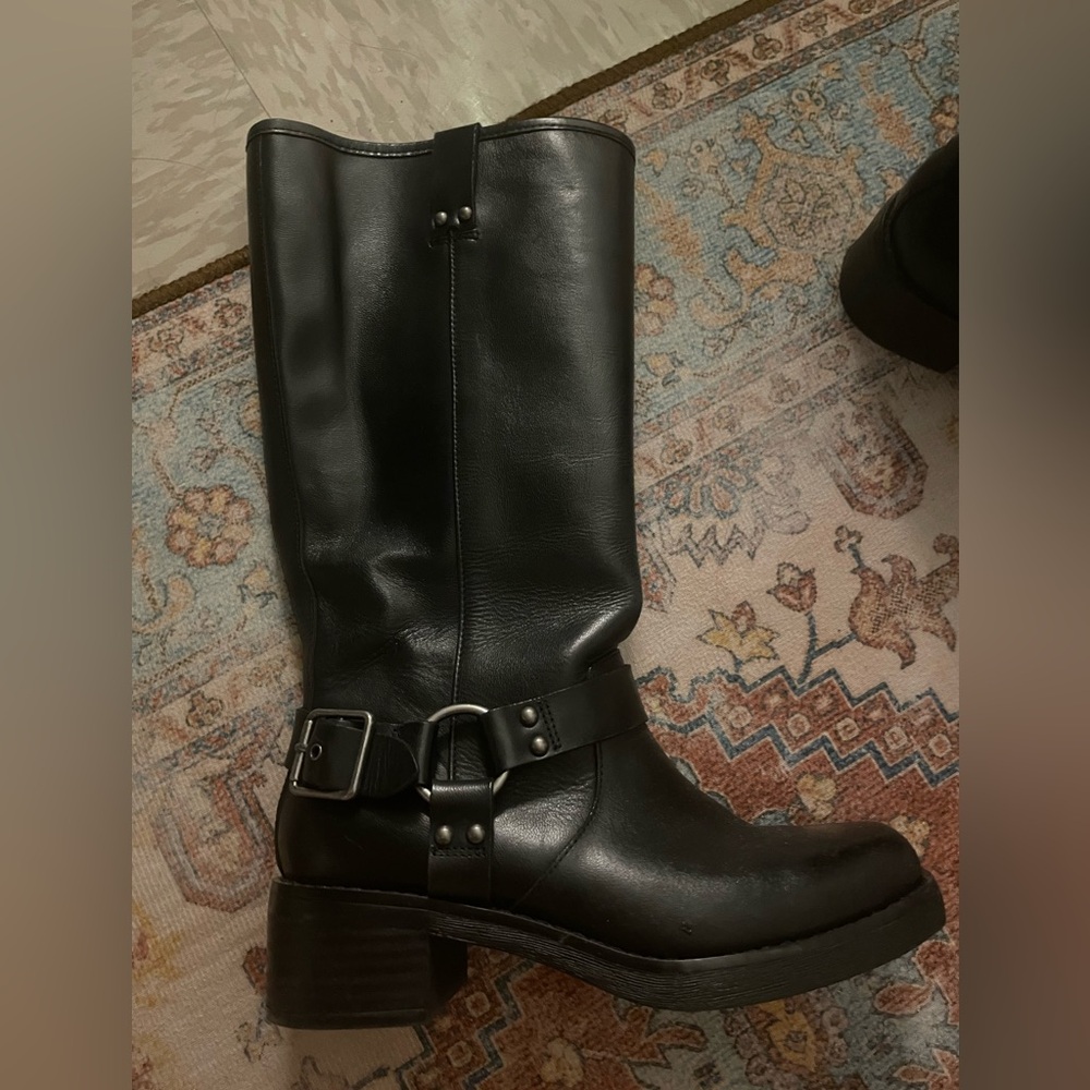 Black Leather Knee-High Boots with buckle